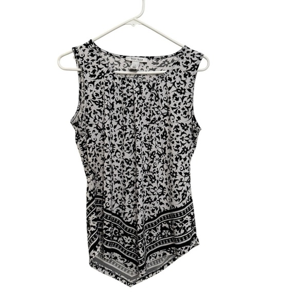 White House Black Market Tops - White House Black Market Sleeveless Blouse Womens Small Black White Floral Top